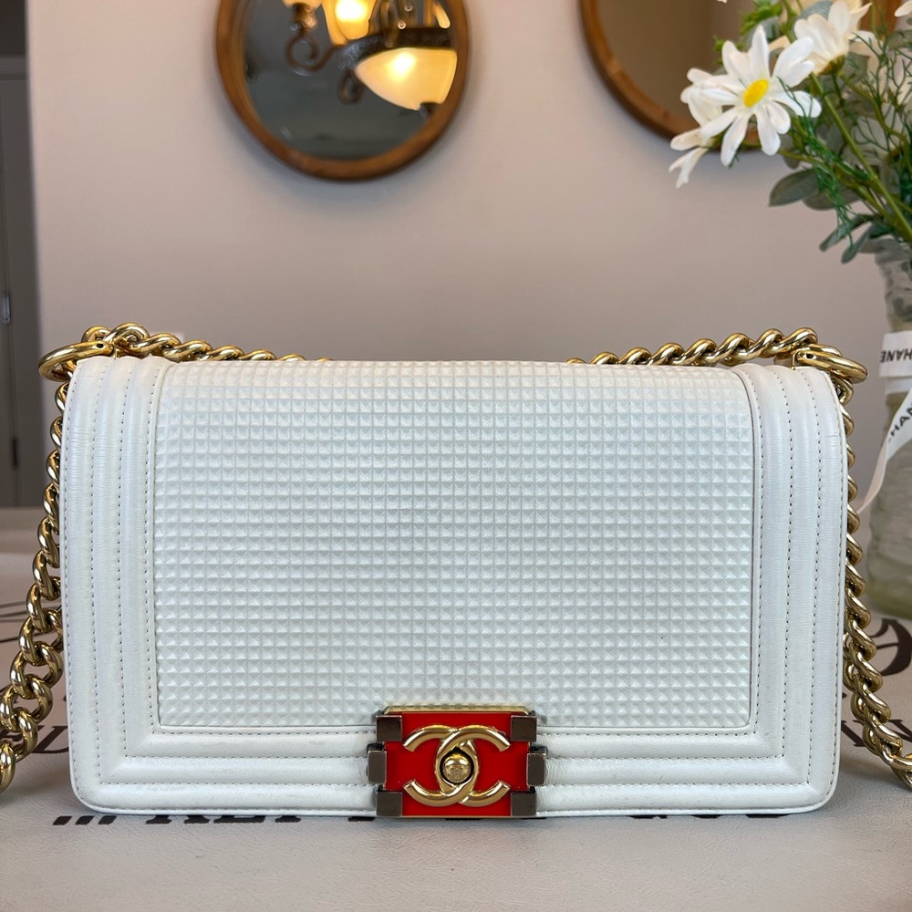 CHANEL Leather Medium Cube Boy Bag Shoulder Bag - Picture 3 of 15